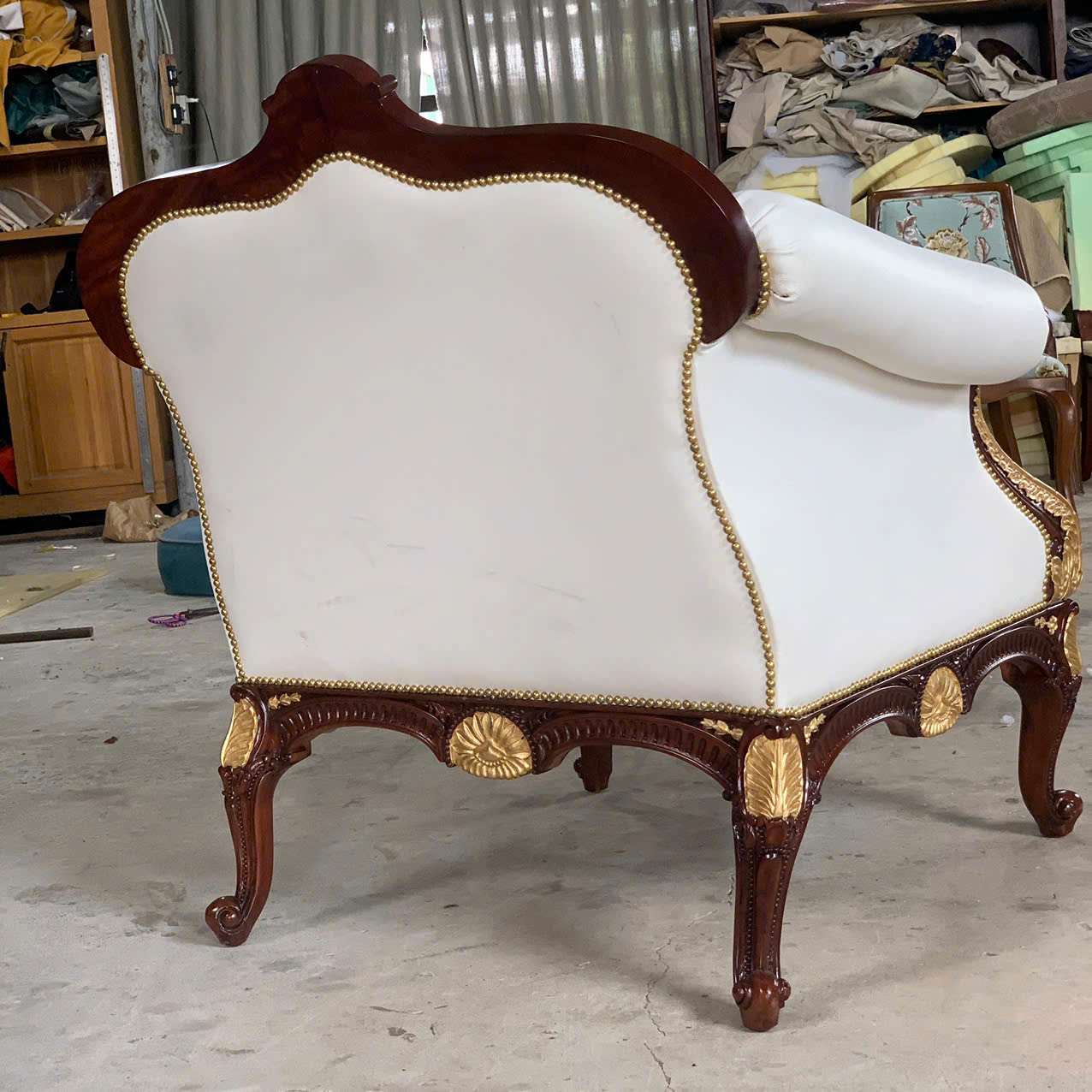 BỘ SOFA CỔ ĐIỂN ALTHORP LOUIS 15 BỌC DA